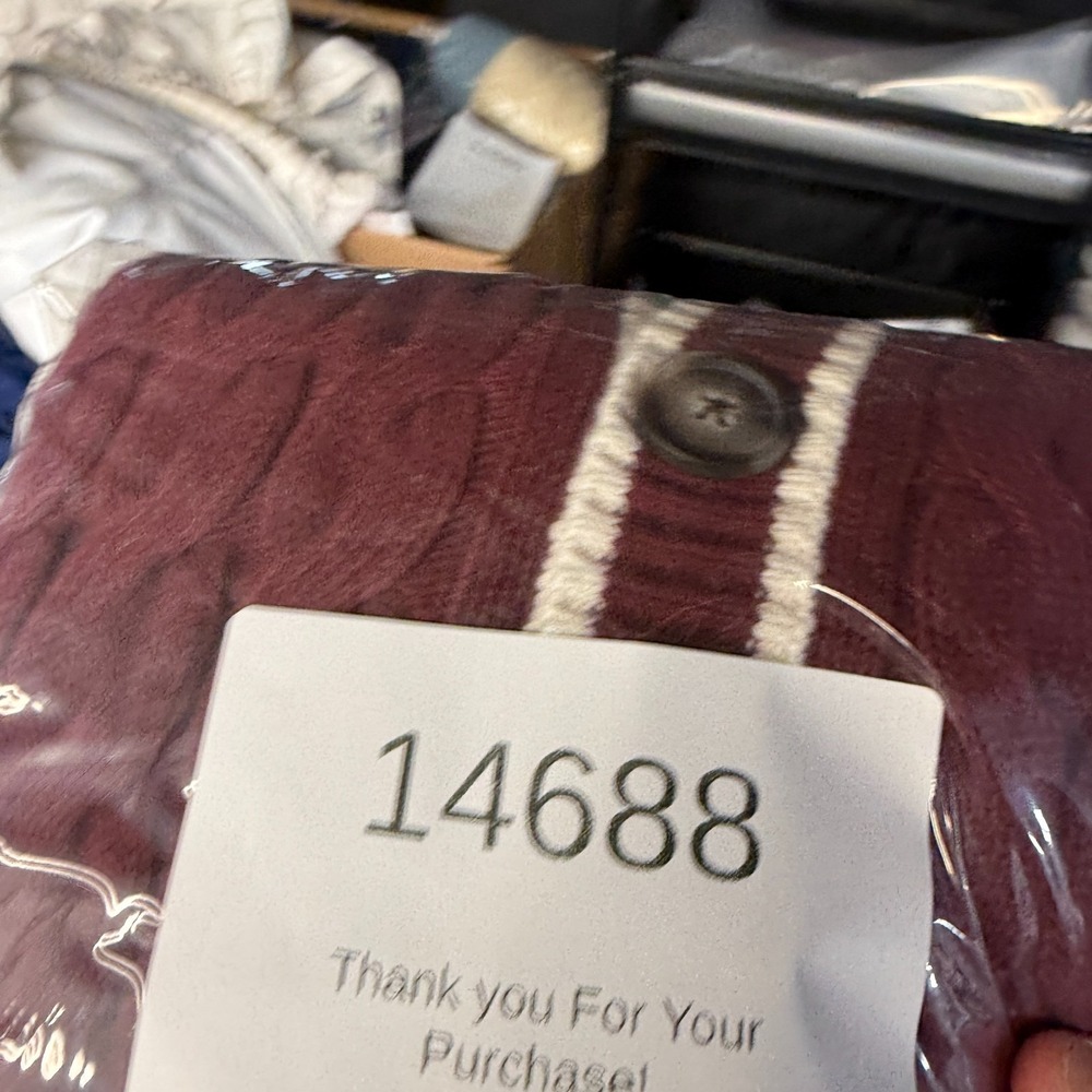 Old Navy Sweater Womens Large Maroon Cable Knit Cardigan Tennis Preppy Ivy Derby - Picture 8 of 8